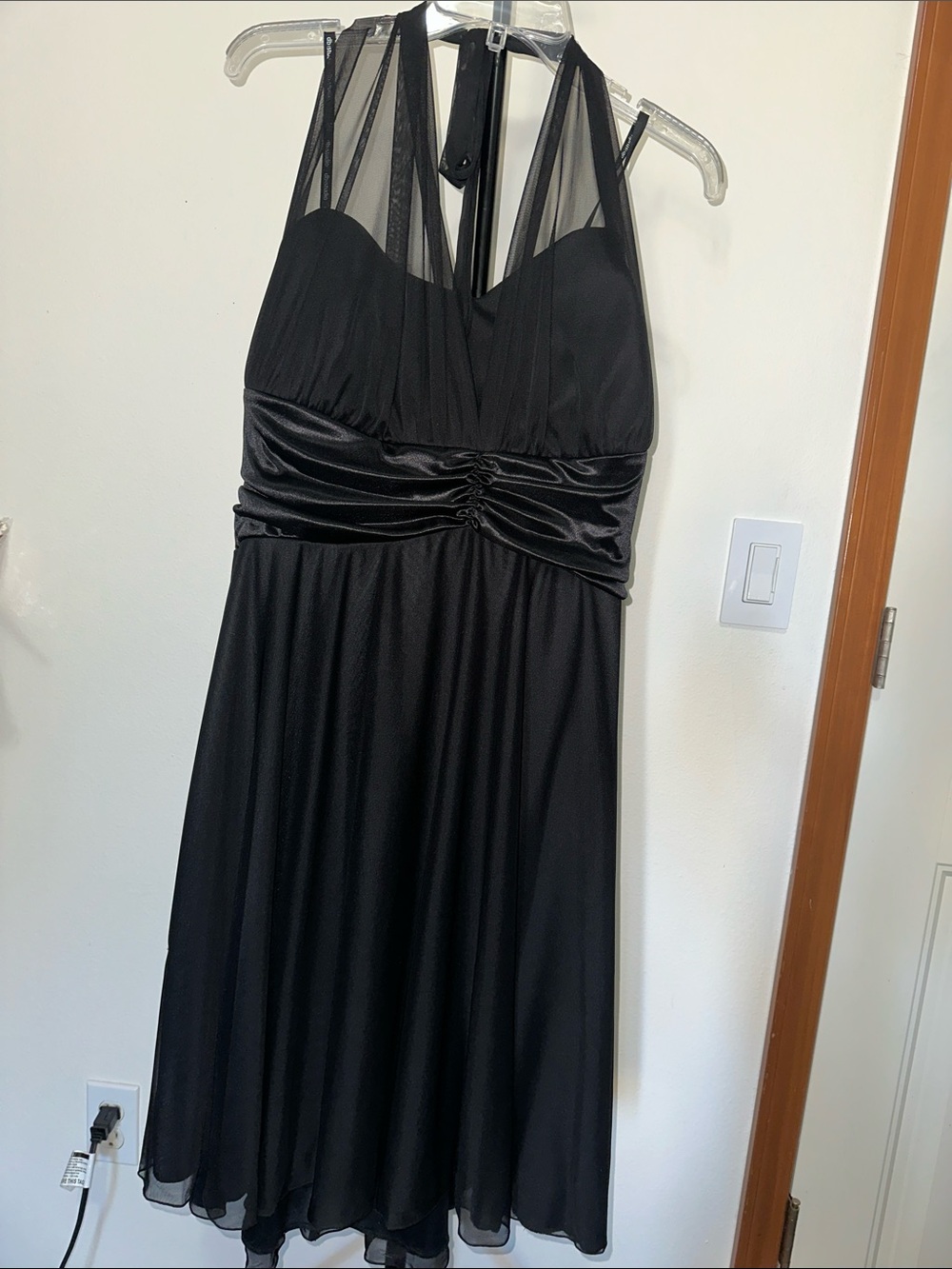 DB Studio 3x Black Midi Halter Mesh-Detail Cocktail Dress